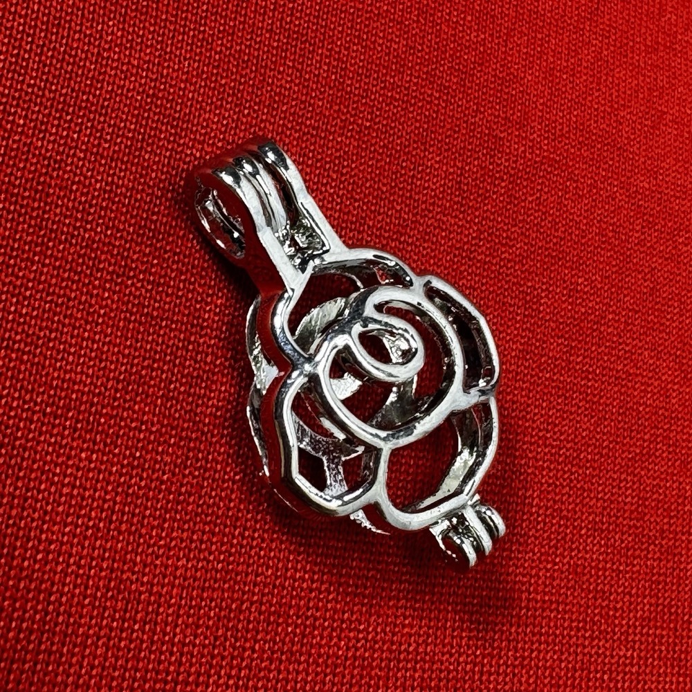 Silver Tone Rose Essential Oil Diffuser‎ Pendant